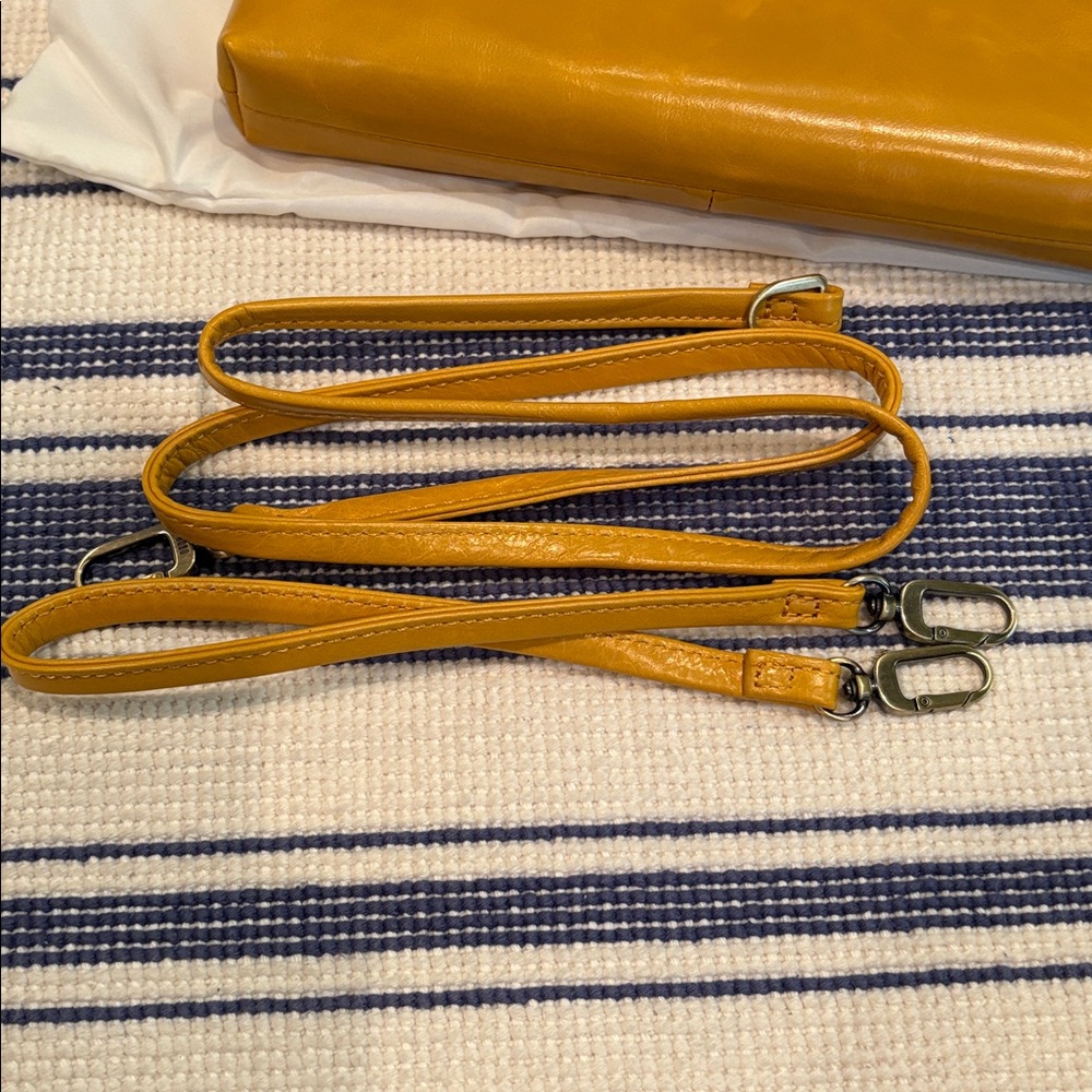 NWT HOBO Darcy Crossbody in Polished Leather - Sun Glow - Picture 12 of 13